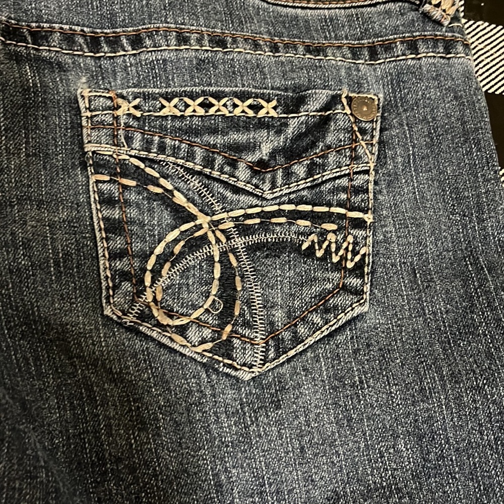 Denim Shorts. - Picture 3 of 8